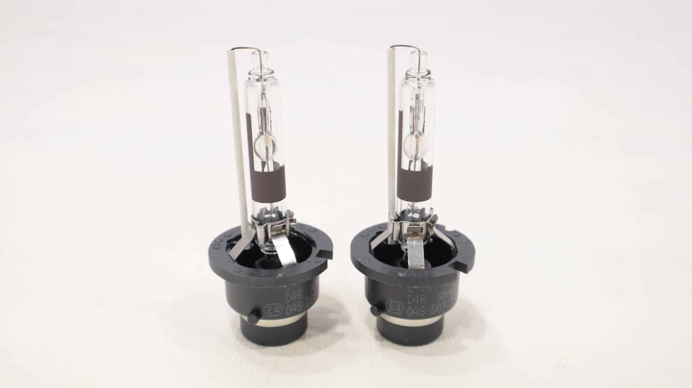 Лампа фары XENON D4R 5000K (чип PHILIPS) C3